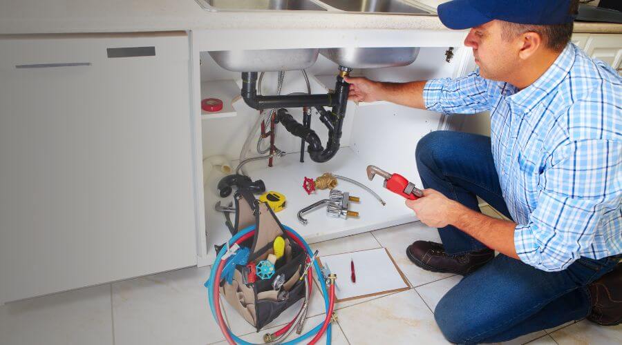 Local tankless water heater installation in Chicago, IL